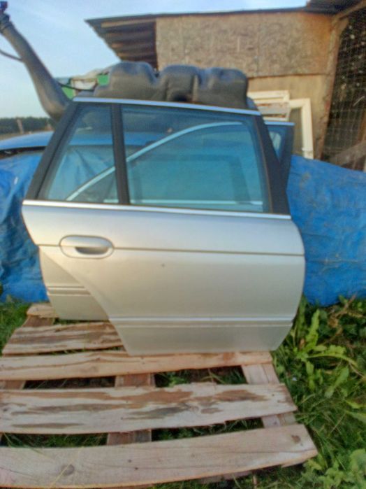 BMW E39  drzwi prawe lewe maska BMW