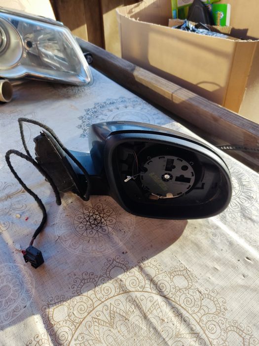 Зеркало Skoda Yeti праве