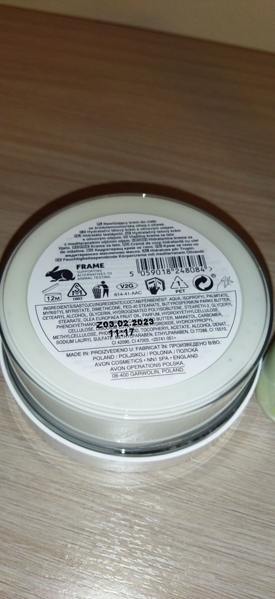 Zestaw oliwkowy Avon planet spa