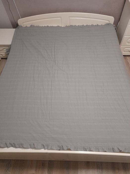 Ліжко двоспальне,біле