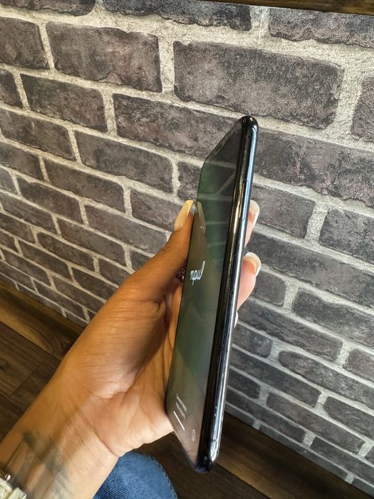 iPhone XS 	•	Capacidade: 256GB