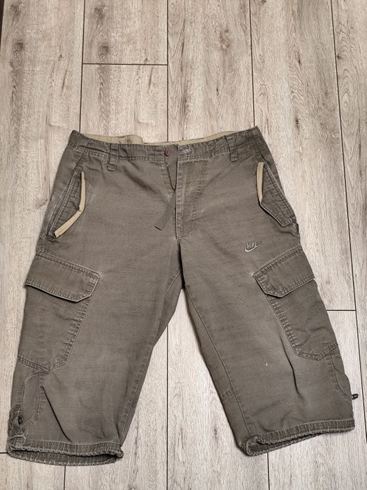 Оригінальні шорти Nike