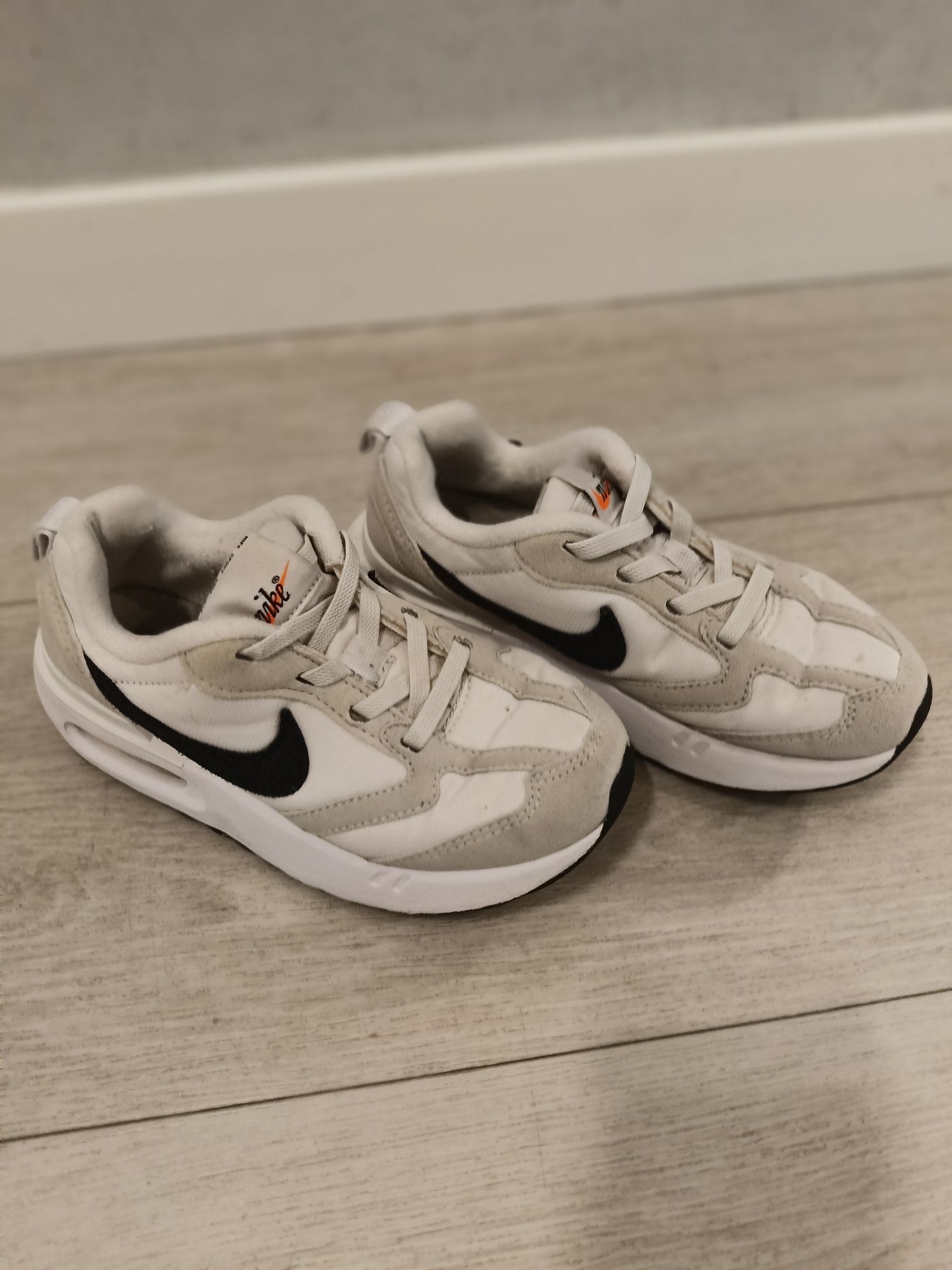 Buty Nike r. 29,5