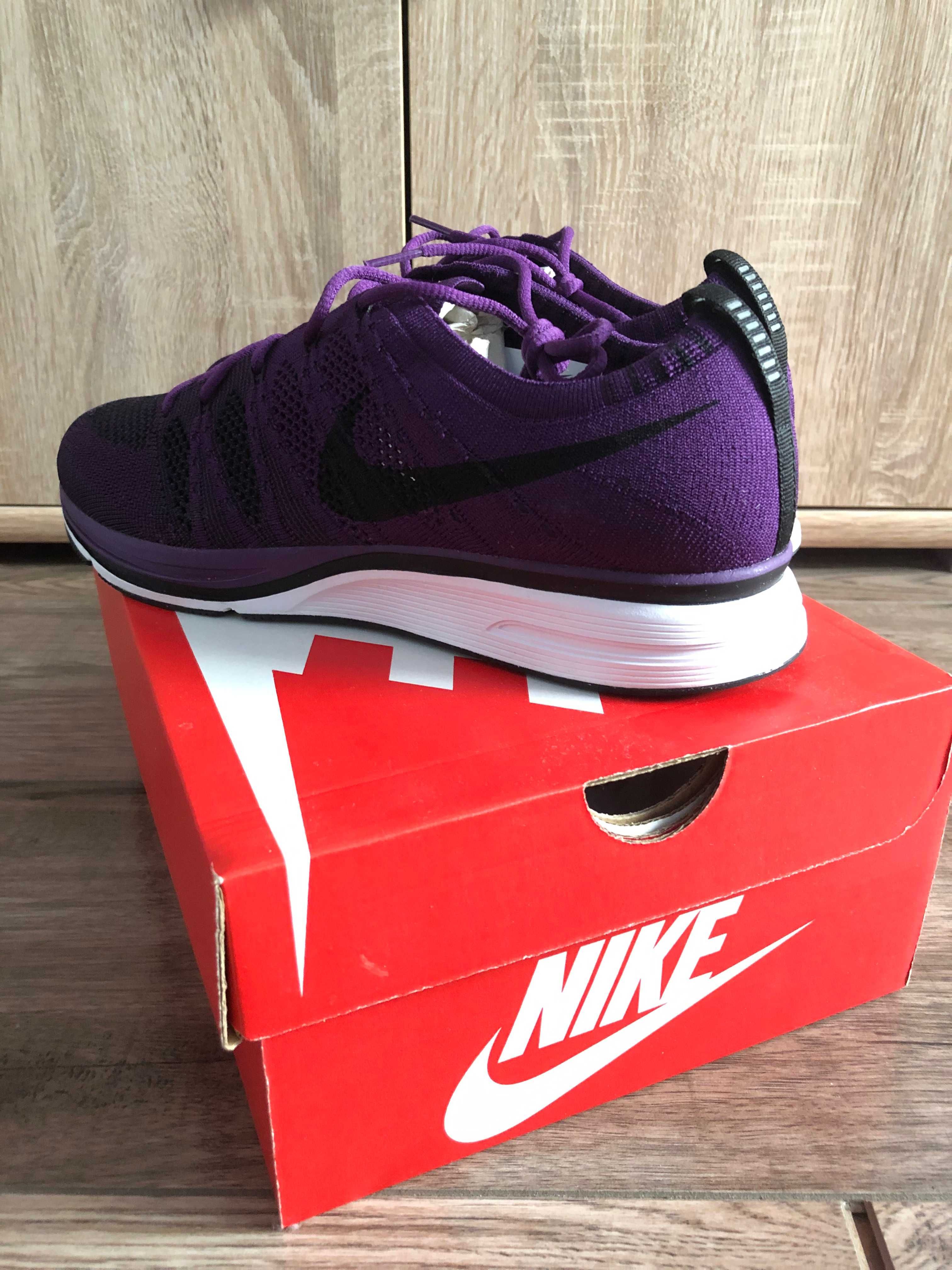 Buty Nike Flyknit Trainer Night Purple 42/42.5/43