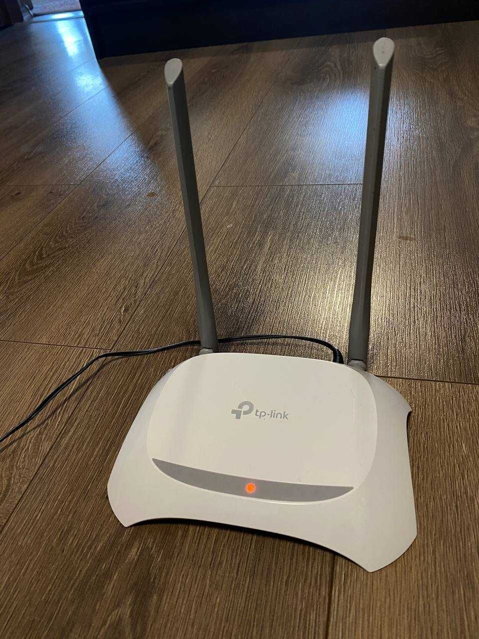 Роутер TP-LINK N300. Скорость Wi-Fi 300Мbit
