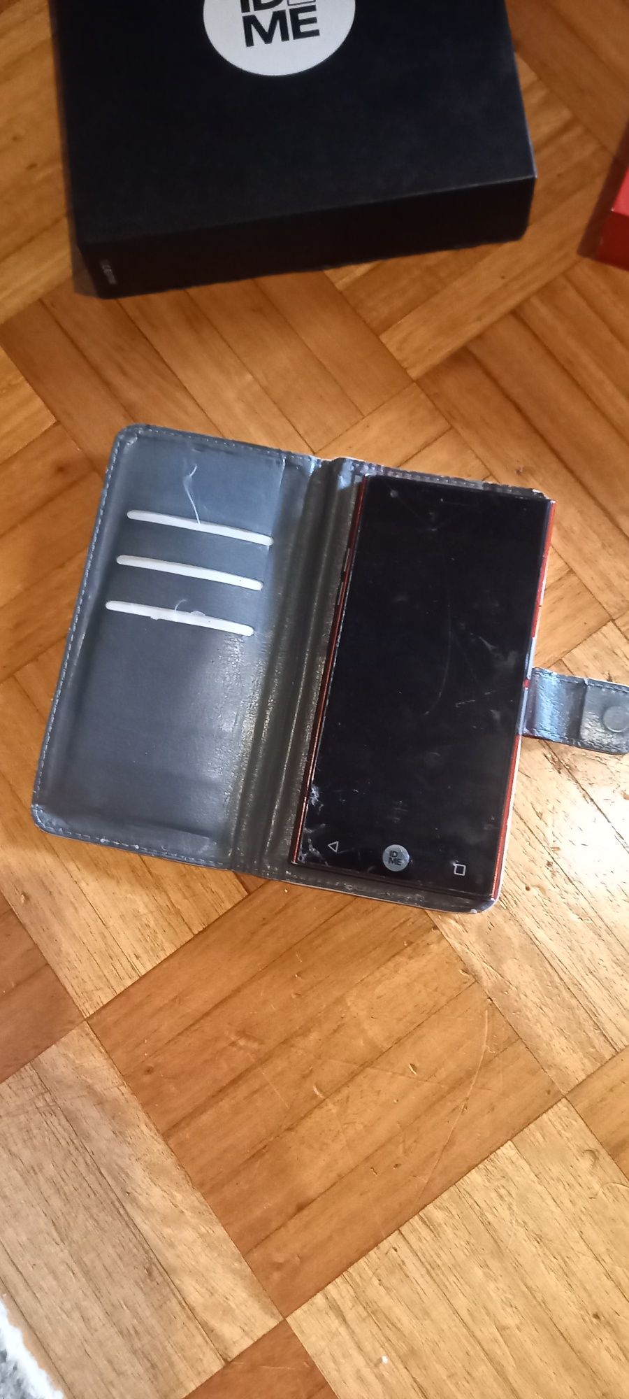 Telemóvel p/peças ID2ME