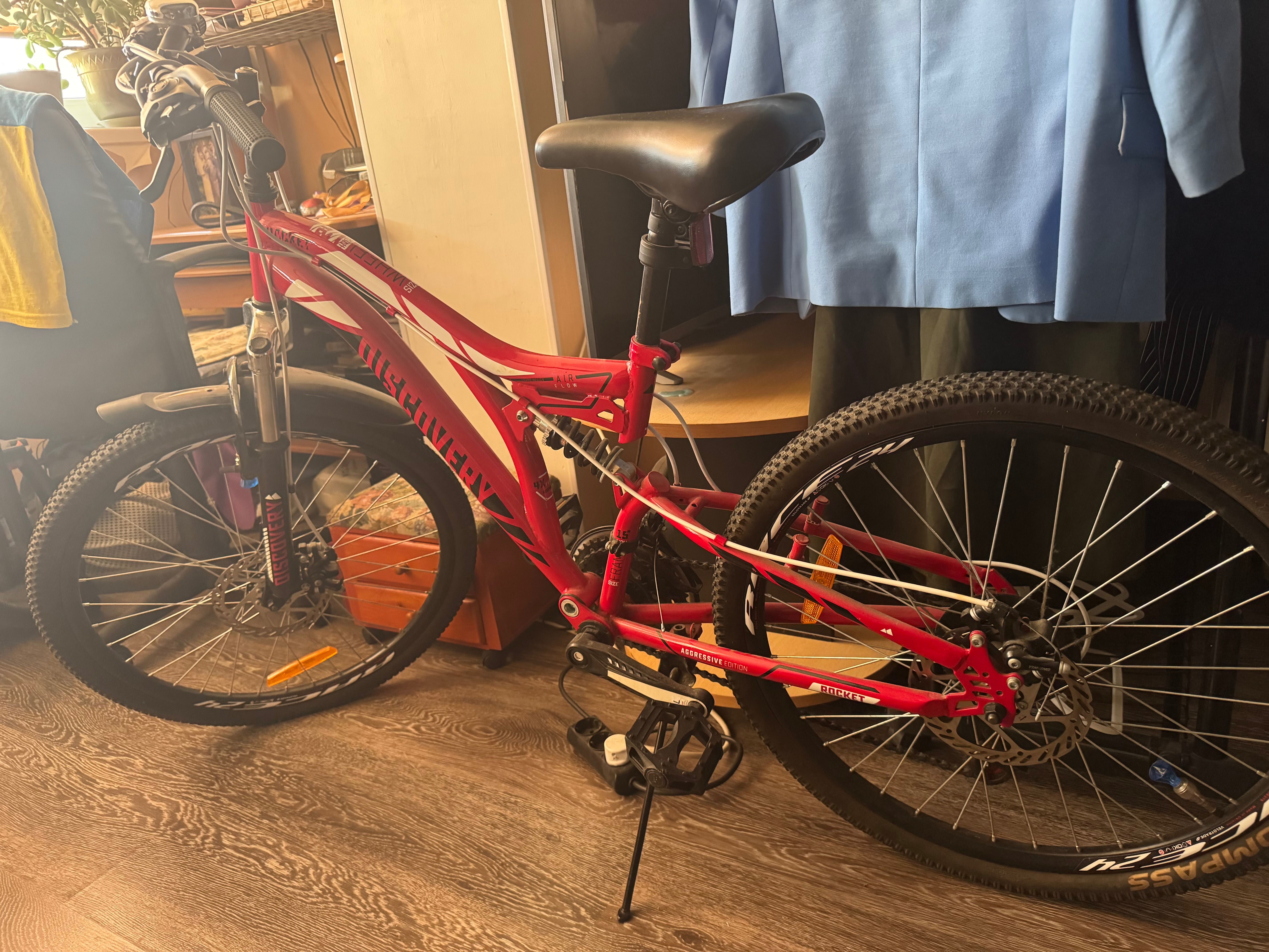 Велосипед 24" Discovery ROCKET AM2 14G DD стальное с крылом