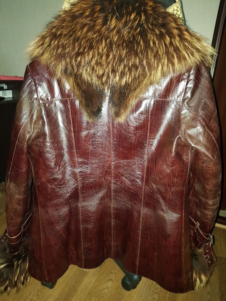 Кожаная зимняя куртка
