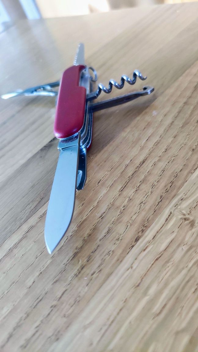 Scyzoryk szwajcarski Victorinox huntsman 3.3713 ecoline kusza