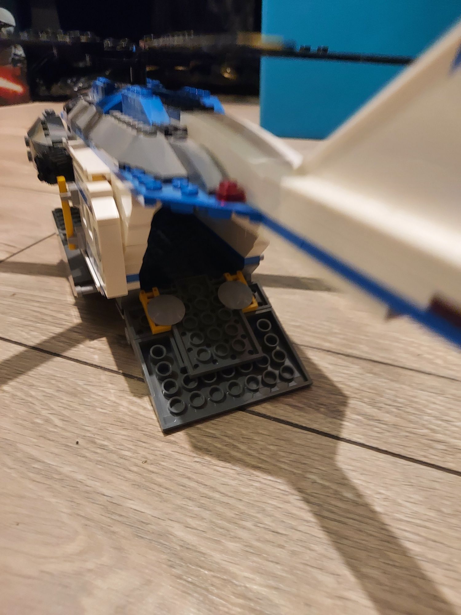 Helikopter policyjny LEGO