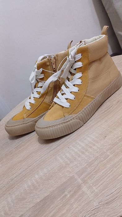 Хайтопи zara 38розмір