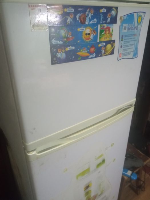 Продам холодильник