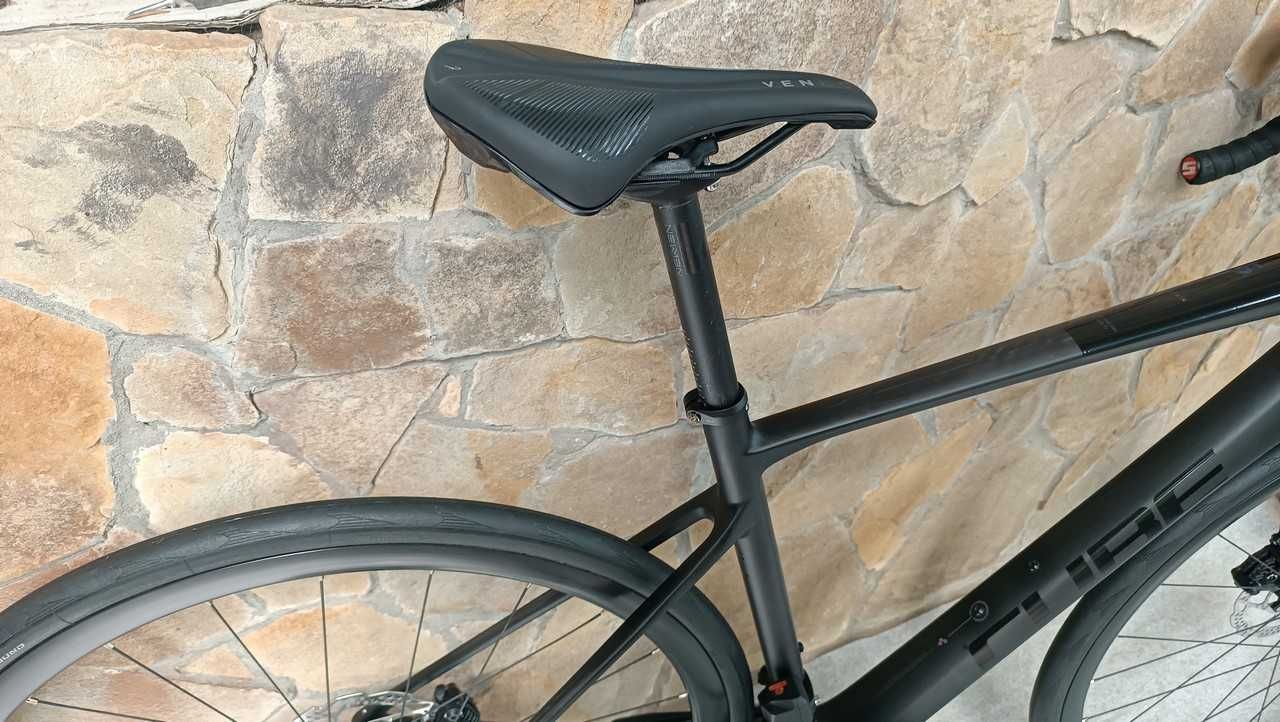 Карбоновий шосейний велосипед Cube ATTAIN GTC SLX 105 Di2
