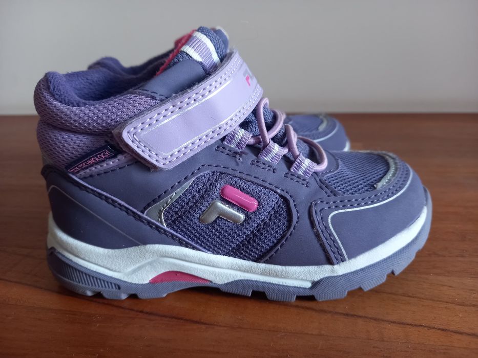 Dziecięce buty Fila r. 25