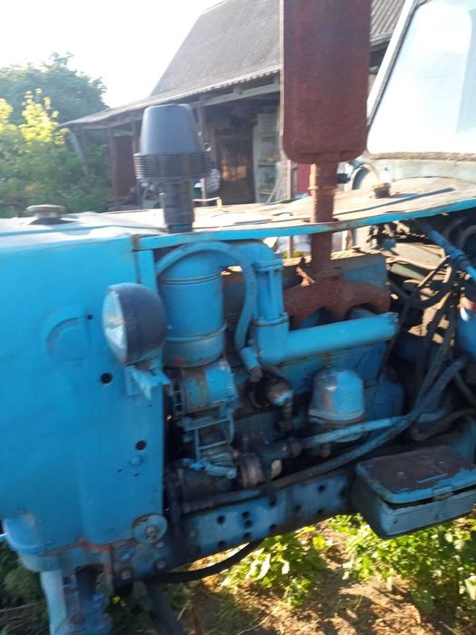 Сільгосптехніка.
Продам  трактор ЮМЗ-6 
Робочий стан