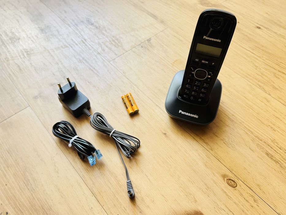 Стационарный телефон Panasonic KX - TG1611UAH