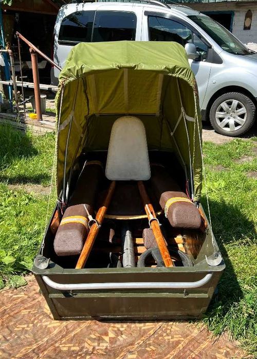 Лодка алюминиевая, мобильная, с тентом и съемными колёсами. 170см*80см