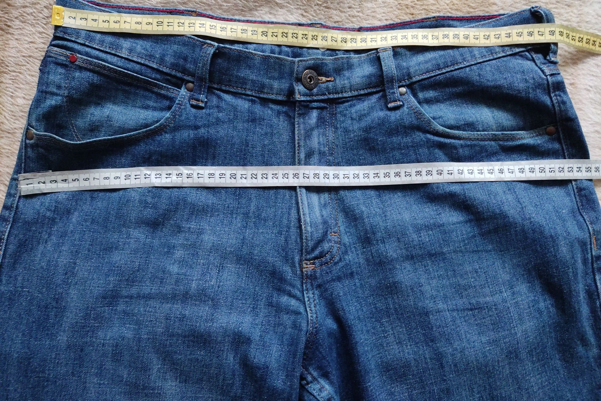 Продам мужские стретчевые джинсы wrangler w36-l32