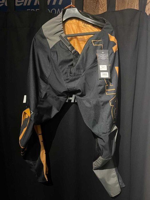 Spodnie Cross Fox 180 Skew Black 36