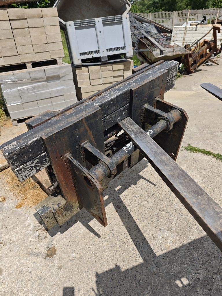 Widły hydrauliczne regulowane z regulacją szerokości manitou