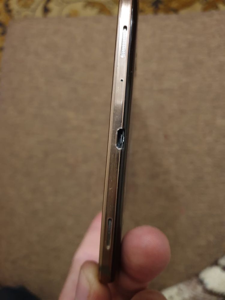 Планшет Samsung T311 с сим картой 3G