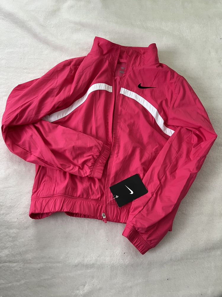 новий спортивний костюм Nike розмір 146