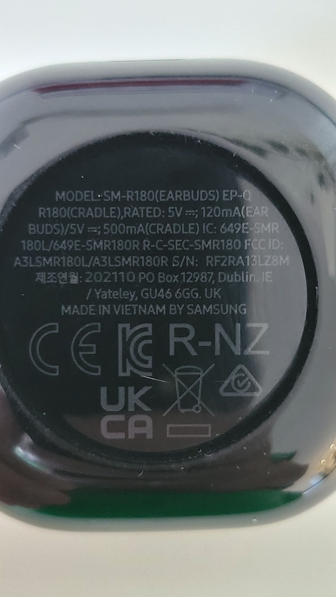 Etui ładujące ładowarka Samsung Buds live oryginalne sprawne czyste