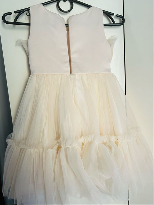 Святкова сукня для дівчинки