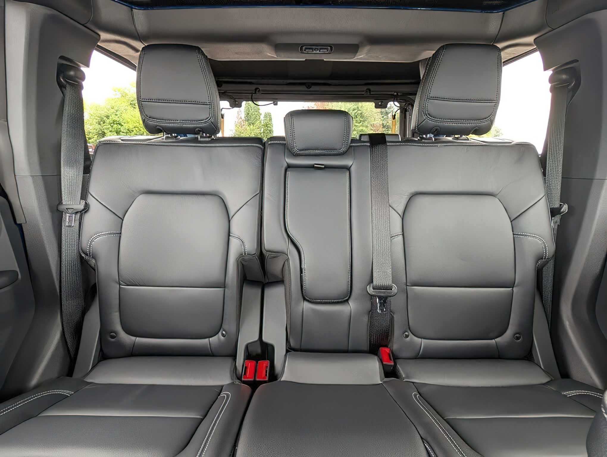 Ford  Bronco First Edition      2021