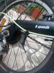 Bicicleta pouco uso