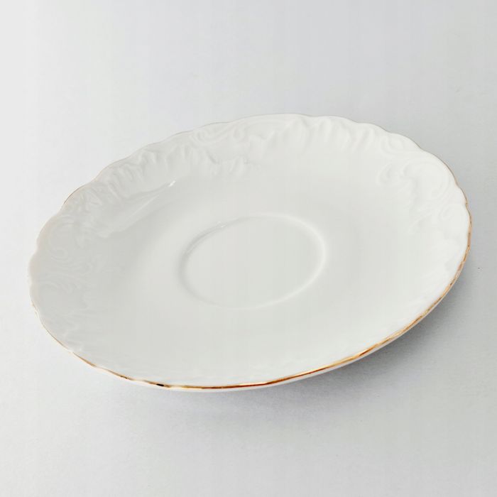 piękna biały spodek porcelanowy ćmielów rococo