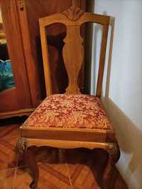 Cadeira Vintage com assento forrado a tecido