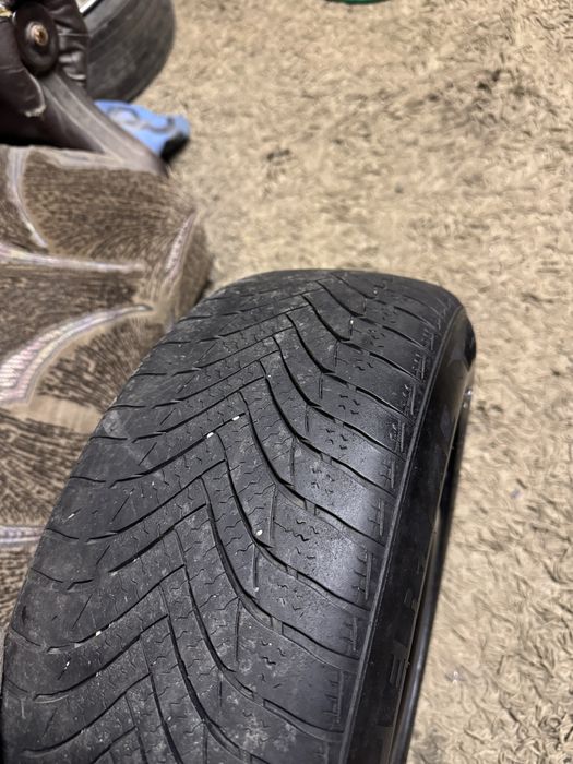 Запаска, докатка, штамп 4 114.3 195/65 R15 в хорошем состоянии!