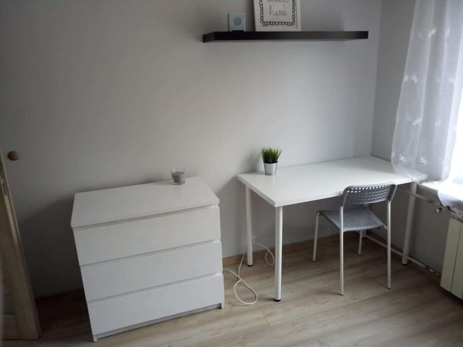 POKOJE 1-OSOBOWE (3szt) 10m2. TRAMWAJ 3min z klatki. 10min do centrum.