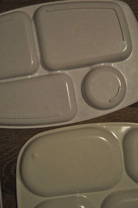 Talerzyki z przegródkami Bobas lubi wybór 4 sztuki