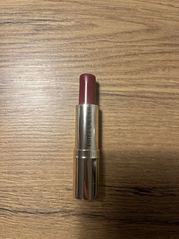 Pomadka do ust Estee Lauder