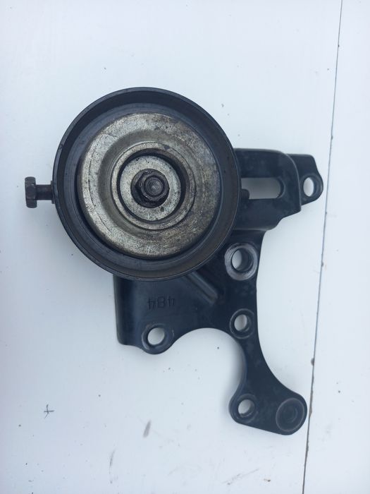Napinacz paska klinowego Toyota Rav4 ll 2.0 d4d 1cd 00-05rok