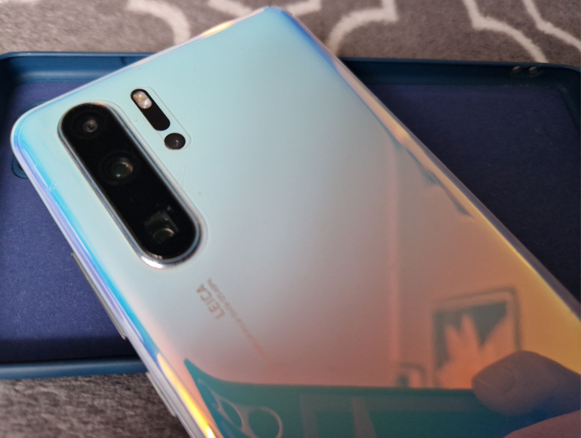 Niemal idealny, świetny. Flagowy Huawei P30 pro 6/128Gb. kpl