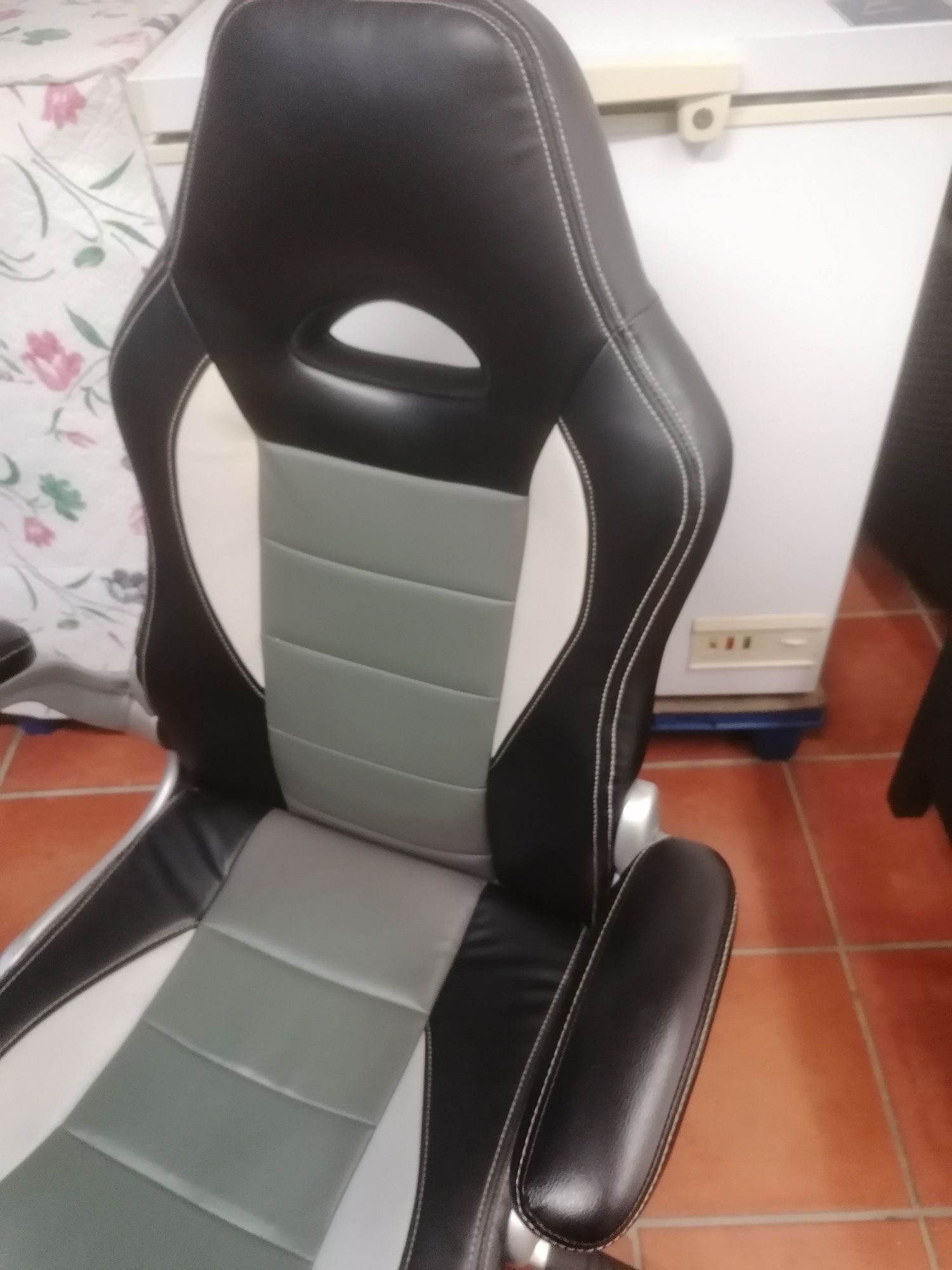 Cadeira gaming..