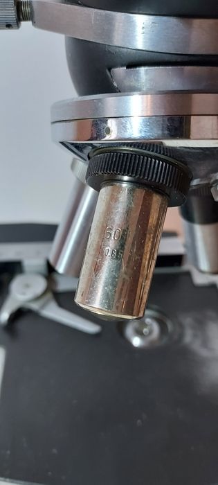 Mikroskop laboratoryjny PZO