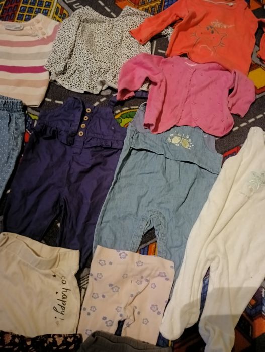 Zestaw ubrań dla dziewczynki rozmiar 62