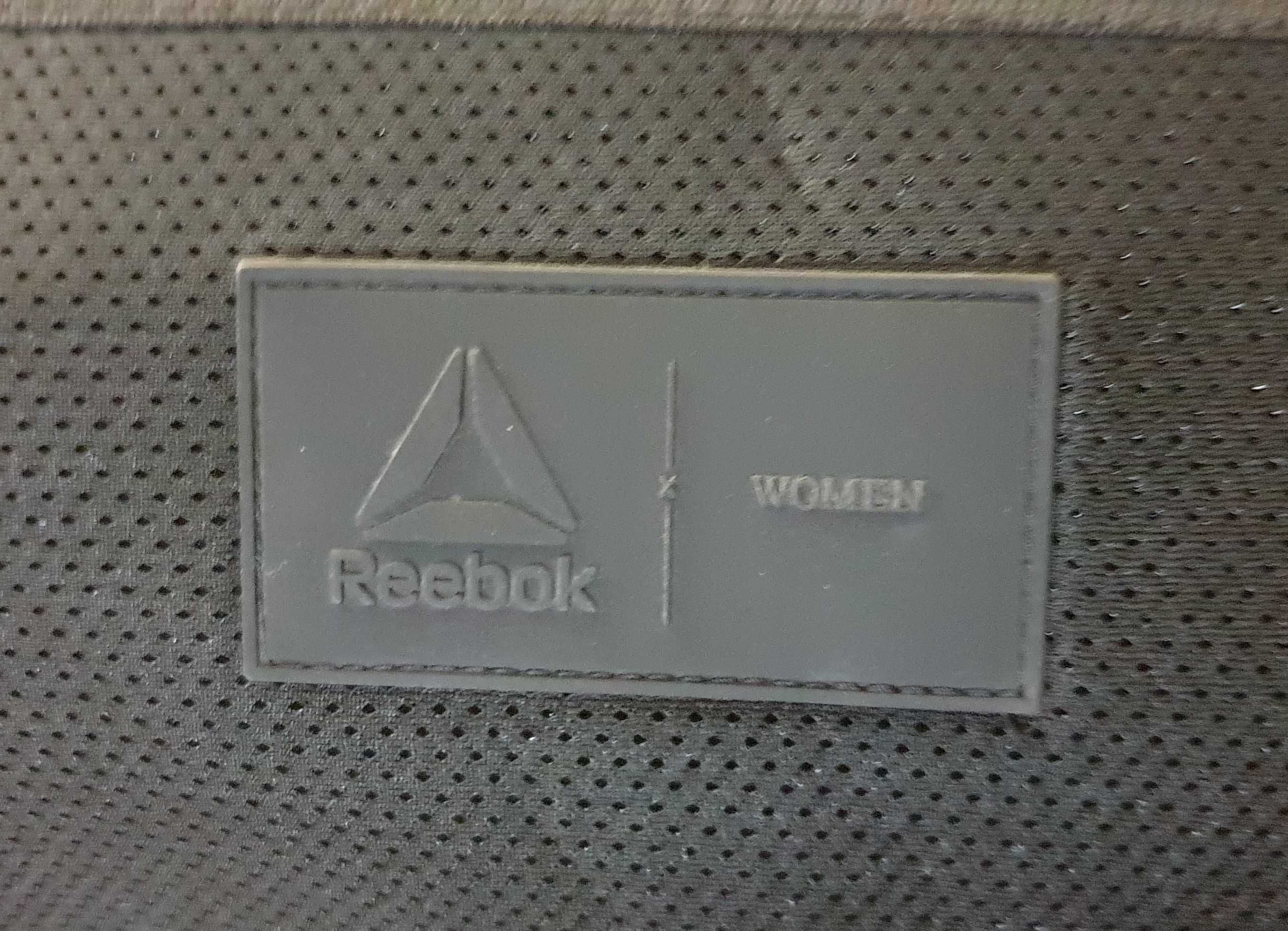 Oryginalna sportowa torba damska Reebok fitness ciekawa