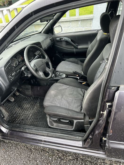 Vendo ou troco por carrinha comercial