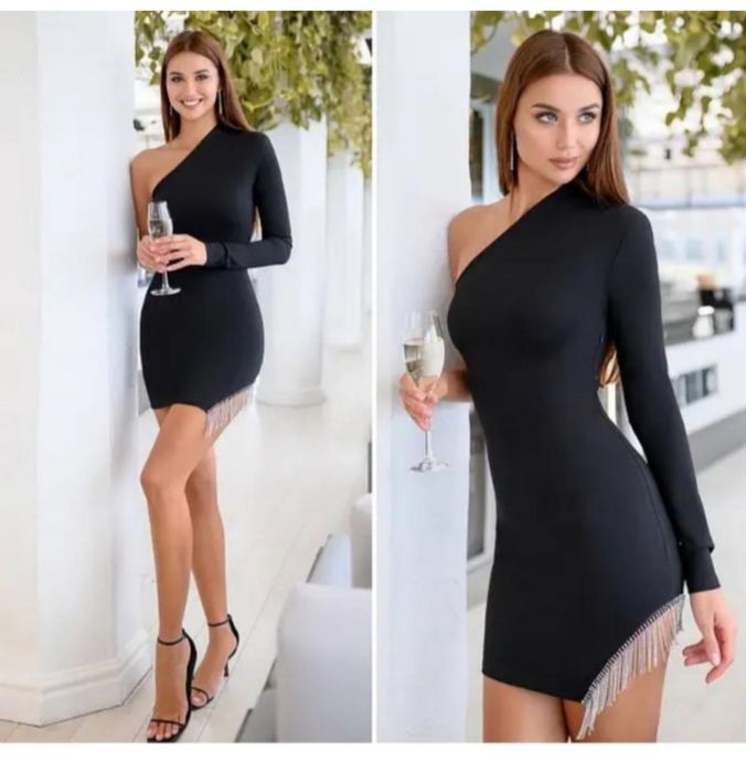 Сукня міні чорна 42 р.