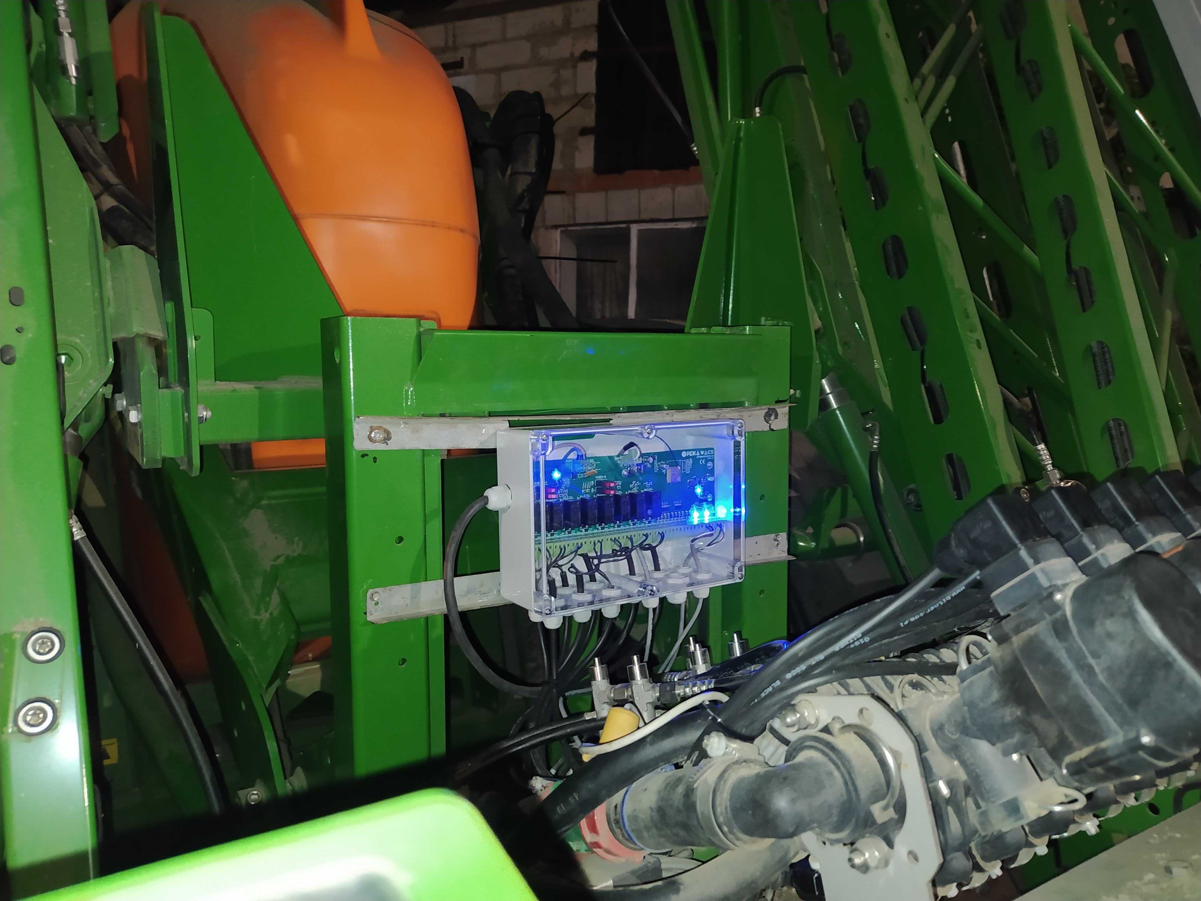 Komputer opryskiwacza sterownik rolniczy bezprzewodowy PEIKA WACS
