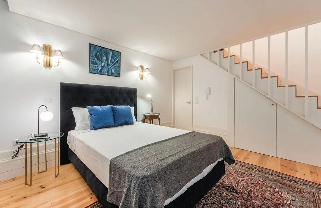 Arrendo T1 Centro do Porto - Apartamento Mobilado com Jardim