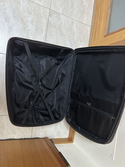 Mala de viagem em bom estado