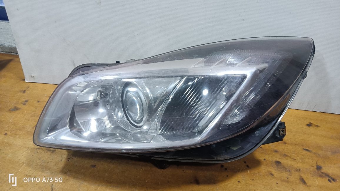 Farol Opel Insignia ótica xenon 2009