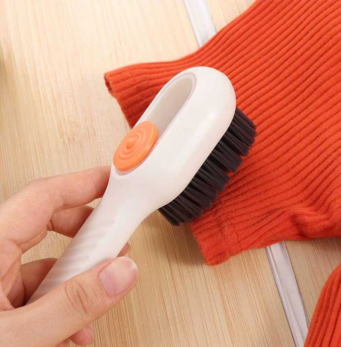 Szczotka do czyszczenia na moro do obuwia ubrań naczyń z dozownikiem