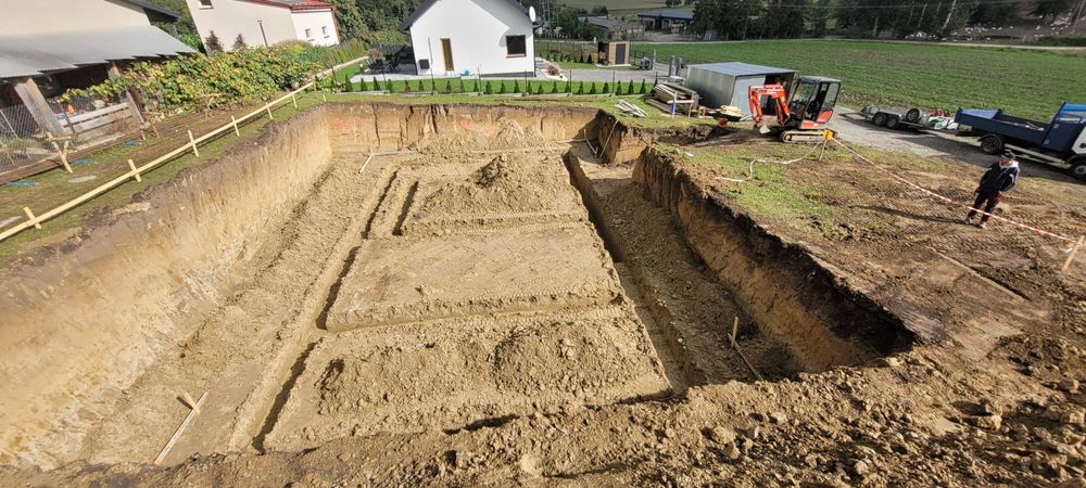 Usługi Mini koparką,glebogryzarką separacyjaną wywrotką,wodociągi kana